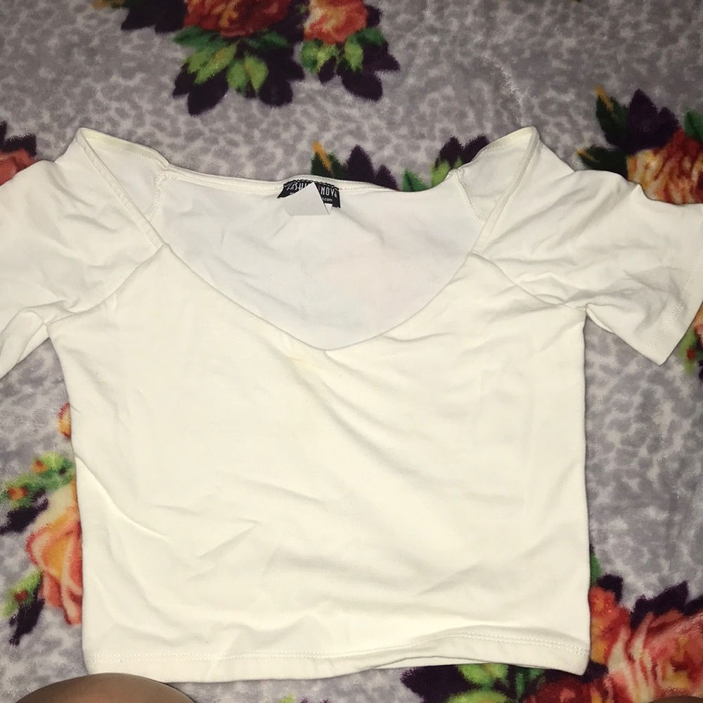 Fashion nova crop top